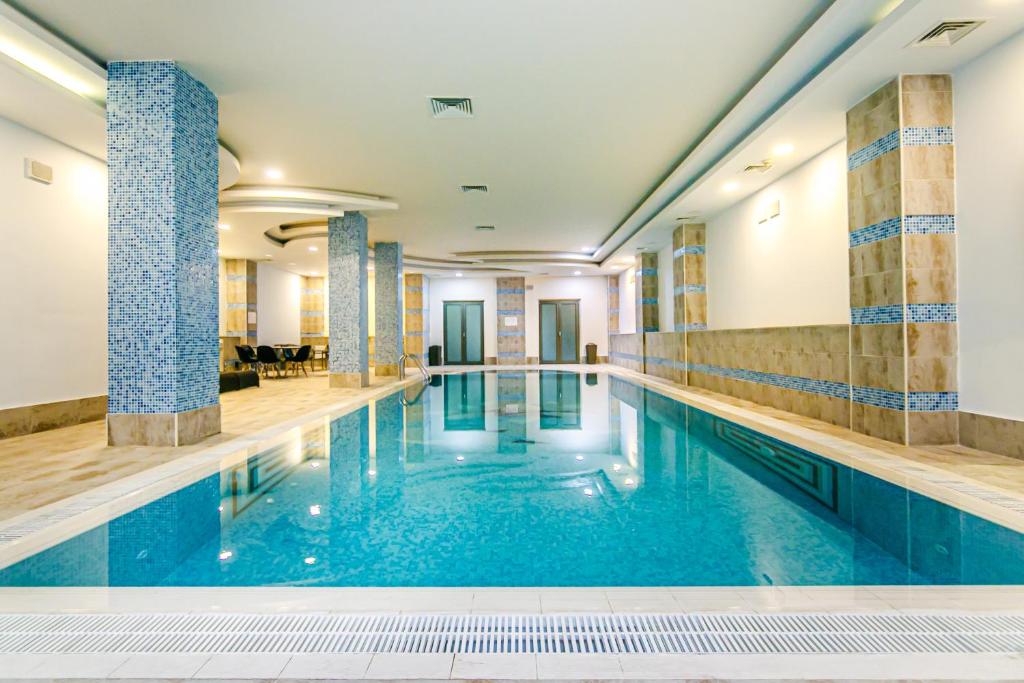 ایزر باکو فمیلی هتل آپارتمان 4 بد روم - Isr Baku Family hotel apartment 4 bedroom