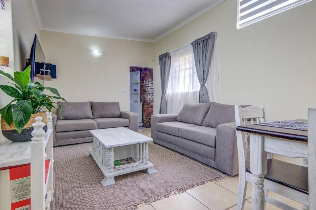 هتل اوووندلز سلف کترینگ کاتج - Ovendales Self Catering Cottage