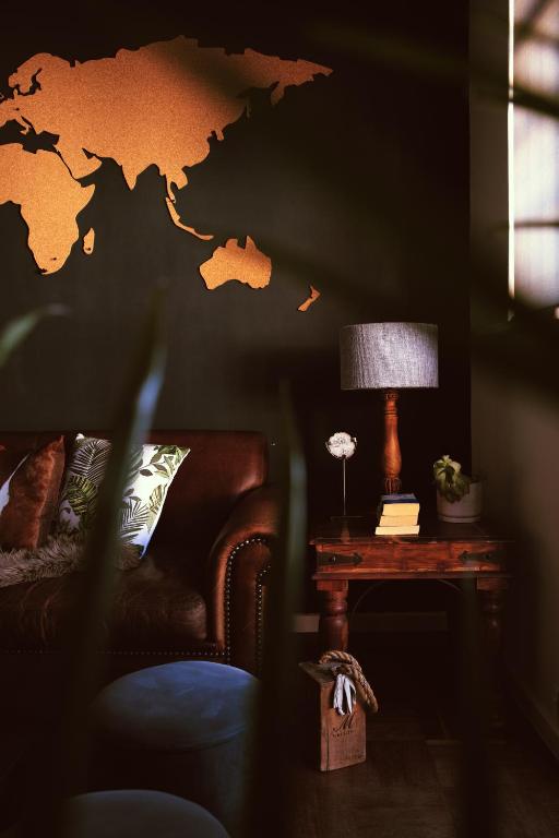 هتل اکلکتیک هریتج پارادایس سایمونز تاون - Eclectic Heritage Paradise Simon's Town