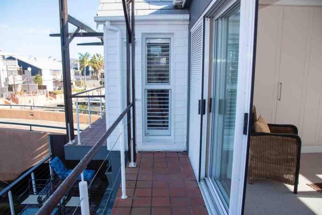 Waterfront- C25 Knysna Quays with pool