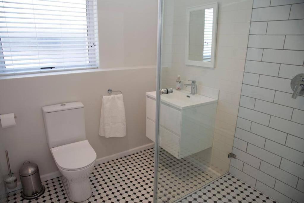 Waterfront- C25 Knysna Quays with pool