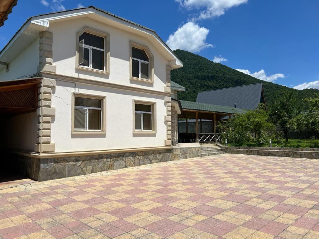 هتل طبیعت حزور Təbiət huzur