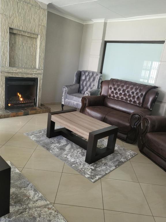 هتل ام اند ان گست هاوس M & N Guest House