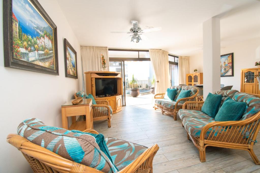 هتل ۲۰۱ ترا ماره - بای استی این اومهلنگا - 201 Terra Mare - by Stay in Umhlanga