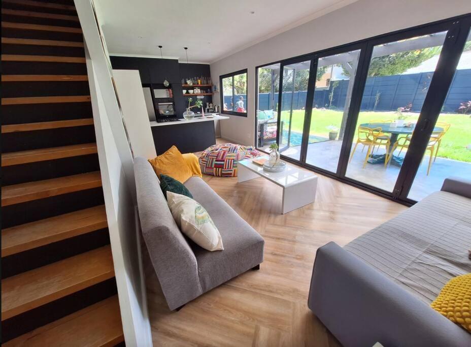 هتل آنرُس بیچ دیز - Onrus Beach Days