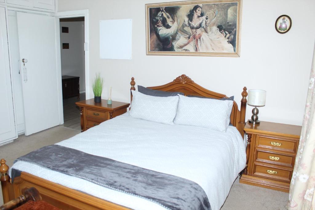 هتل دلاک 4 بیدروم گریک آپارتمان - Deluxe 4 bedroom Greek Apartment