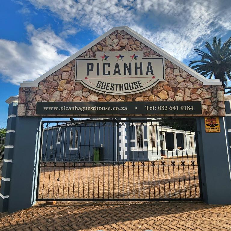 هتل پیکانیا گوست هاوس Picanha Guesthouse
