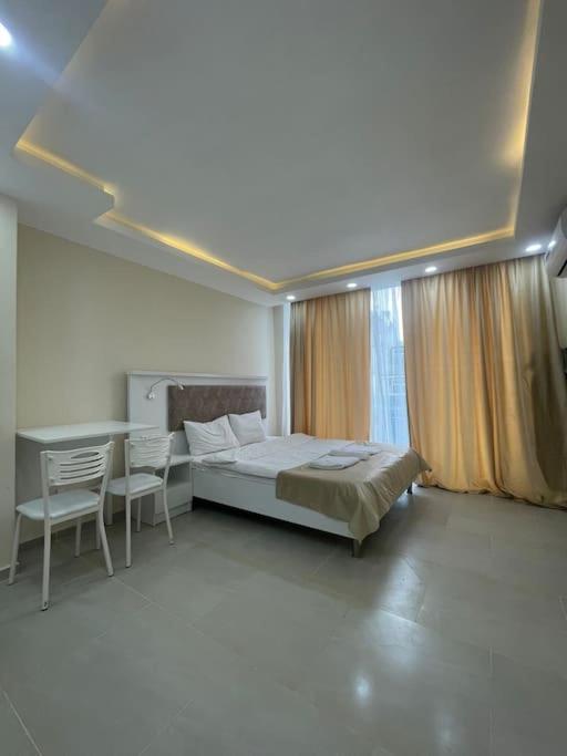 هتل لئو گروپ لاکچری آپارتمان 13-289 سان رایز باتومی - Leo Group Luxury Apartment 13-289 Sunrise Batumi