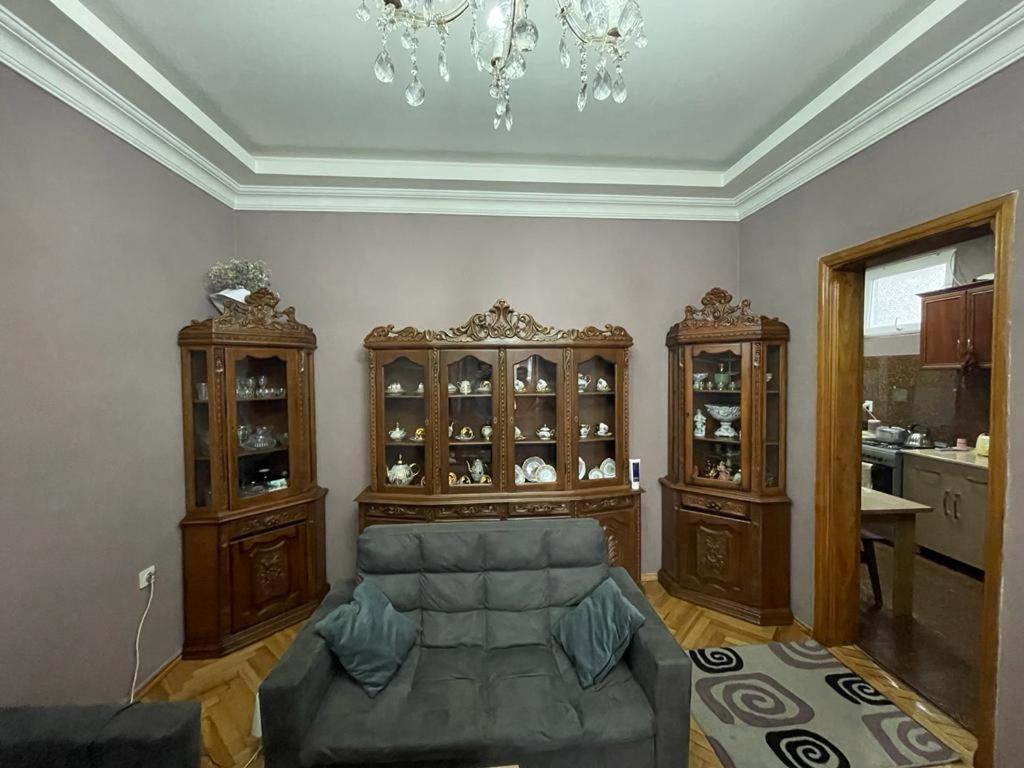 هتل لرموتوف استریت - Lermotov street