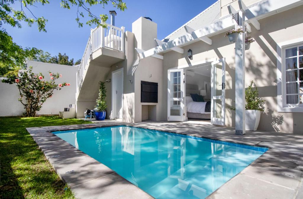 هتل پنی لین - مودرن لافت هوم - Pennylane - Modern Loft Home