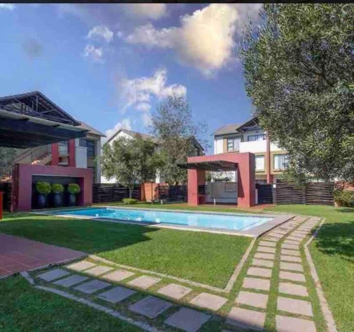 هتل ا استانیگ کُزی آپارتمنت A Stunning Cozy Apartment