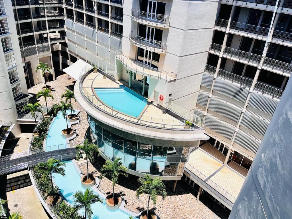 هتل واترفرانت پنتهوس نییر کروز شیپ ترمینال - Waterfront Penthouse Near Cruise Ship Terminal