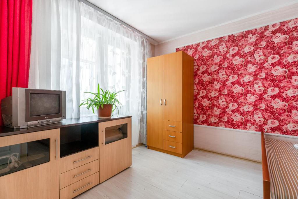 هتل رنت ویل کروسوس 246 RentWill CROCUS 246