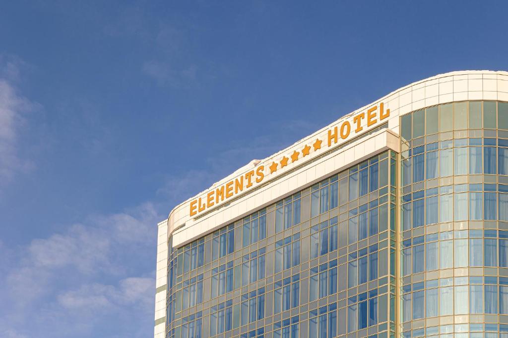 المنتس کیروف هتل Elements Kirov Hotel