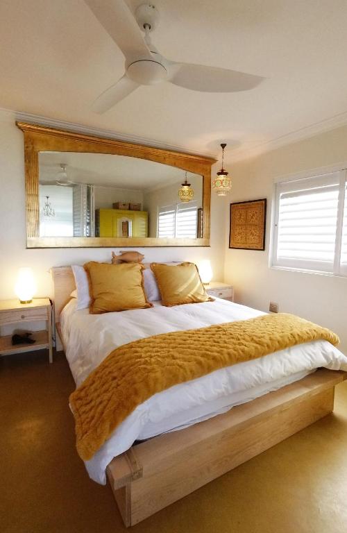 هتل دولفین این گست هاوس - Dolphin Inn Guesthouse