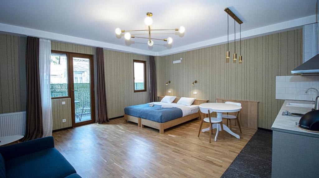 هتل استایلش اپت این اولد-تبیلیسی - Stylish Apt In Old-Tbilisi