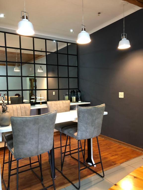 هتل وِن ای گزت هاوس VnA Guesthouse