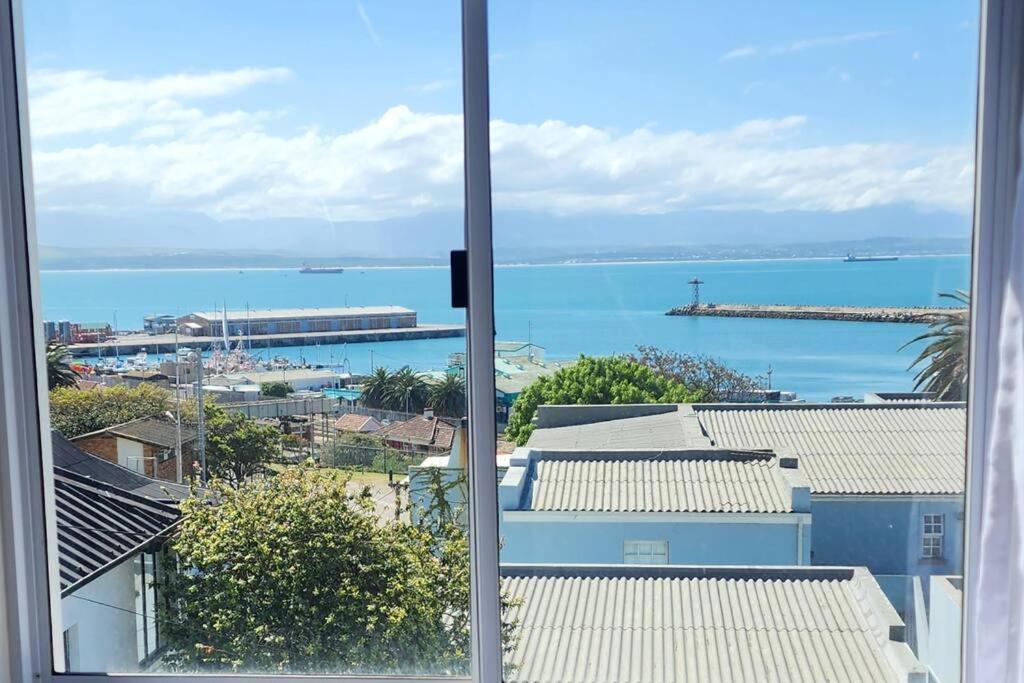 هتل کایا پیکچرزک سیاویو اپارتمان Kaaia picturesque seaview apartment