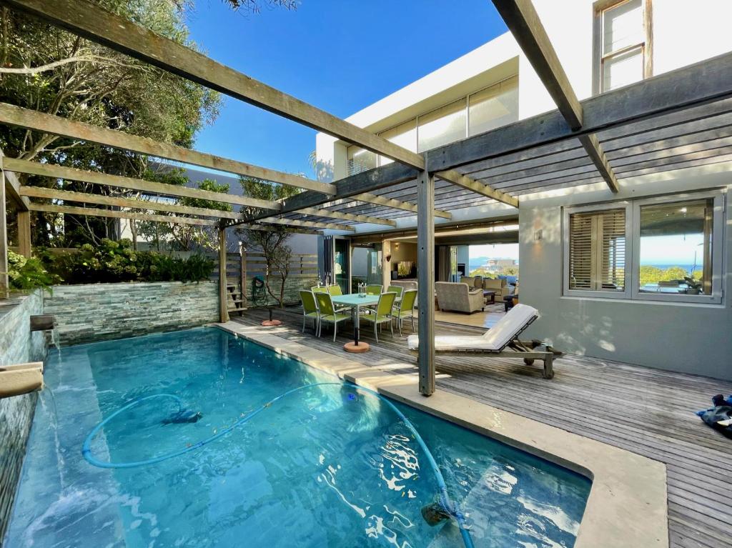 هتل بیچ اند پلتنبرگ بی - Beach End Plettenberg Bay