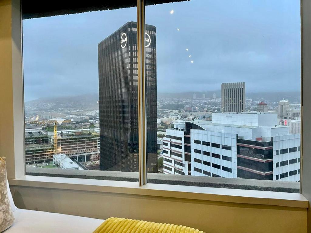 1728 at One Thibault (Condo Hotel), Cape Town (South Africa) Deals
