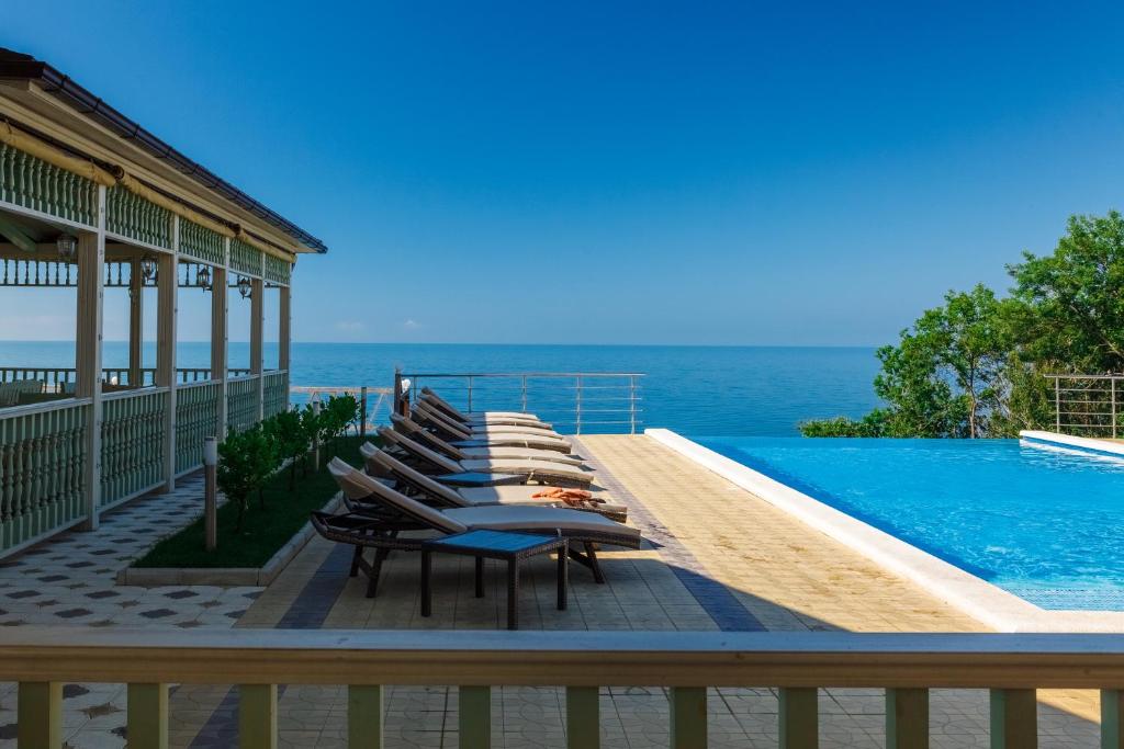 کامپلیکس گرند پارادایس هتل Complex Grand Paradise Hotel