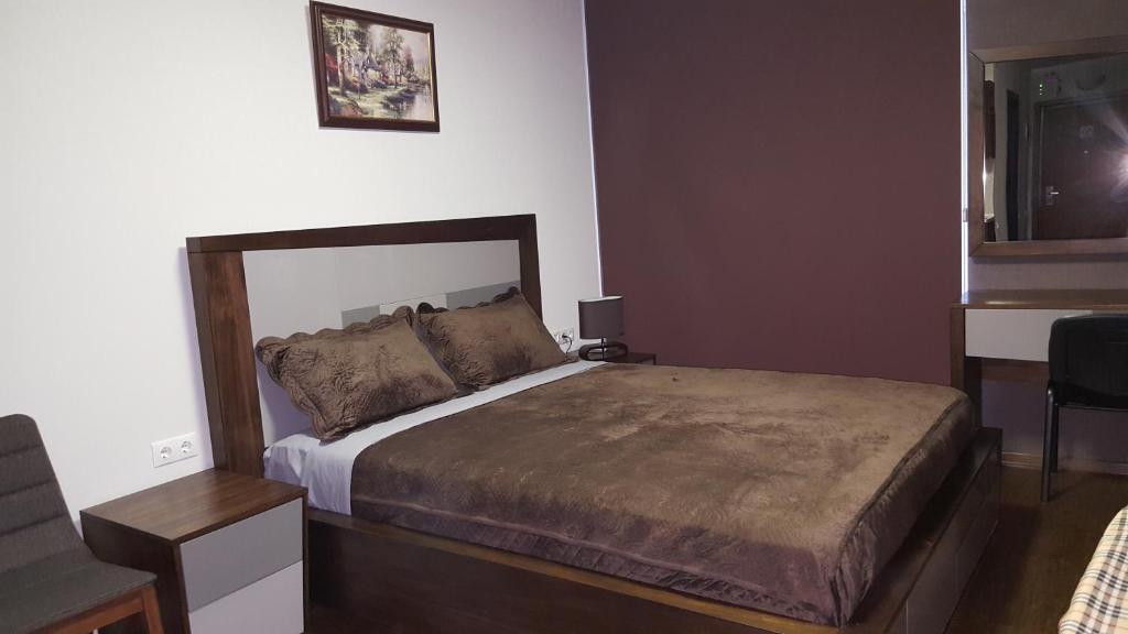 هتل میمینو آپارتمان دلوکس فرست لاین (کی آی آی) Mimino Apartment Deluxe First Line (K II)