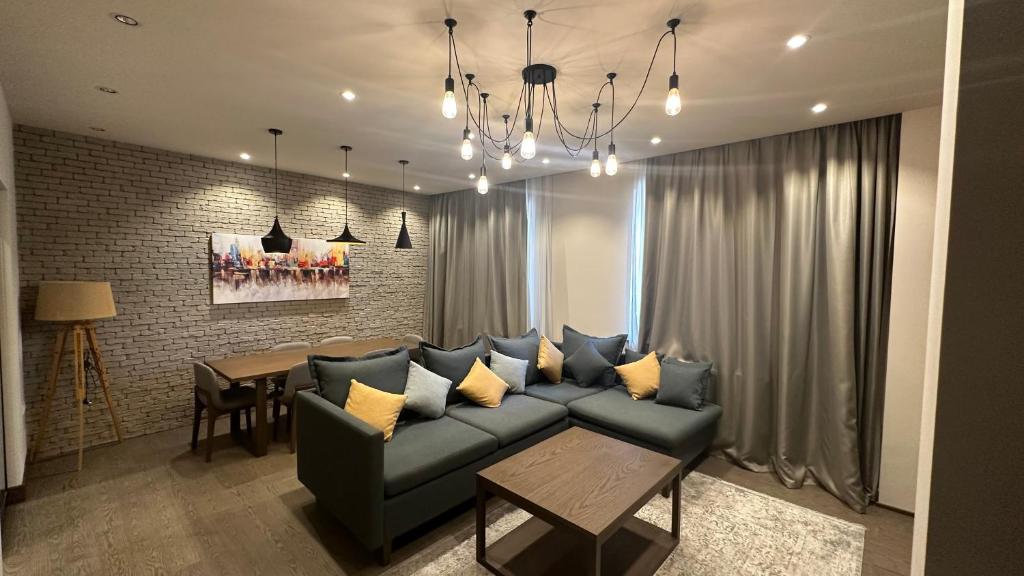 هتل باکو لاکچری فمیلی آپارتمان آن پارک ویو رزیDense - Baku Luxury Family Apartment on Park View Residence
