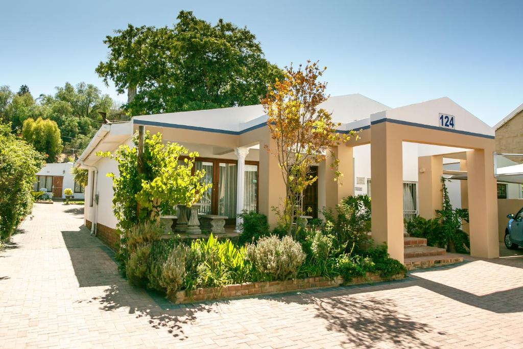 هتل لنگنهاون بی اند بی Langenhoven B&B