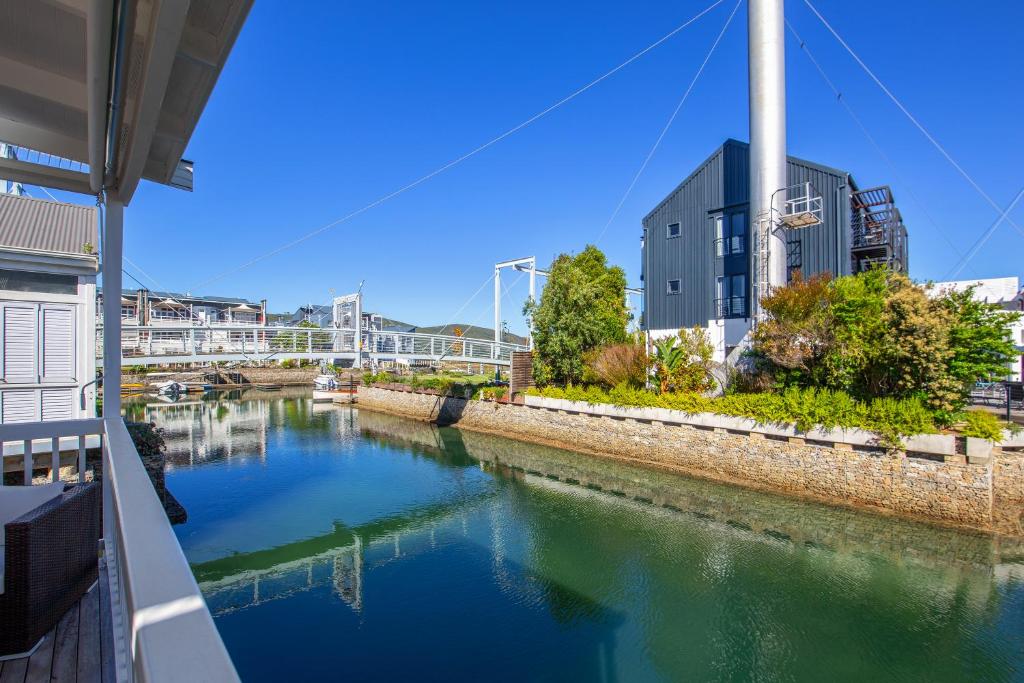 Thesen Island Holiday House