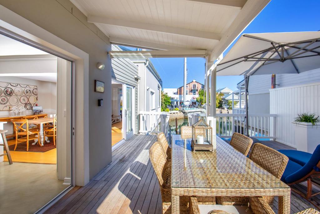 Thesen Island Holiday House