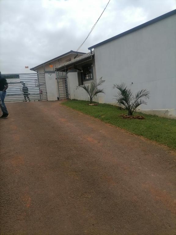 BF Dlamini Guesthouse