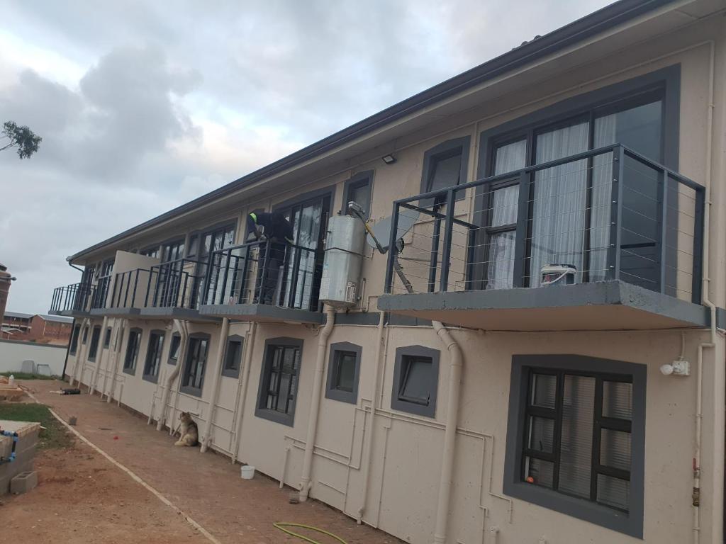 BF Dlamini Guesthouse