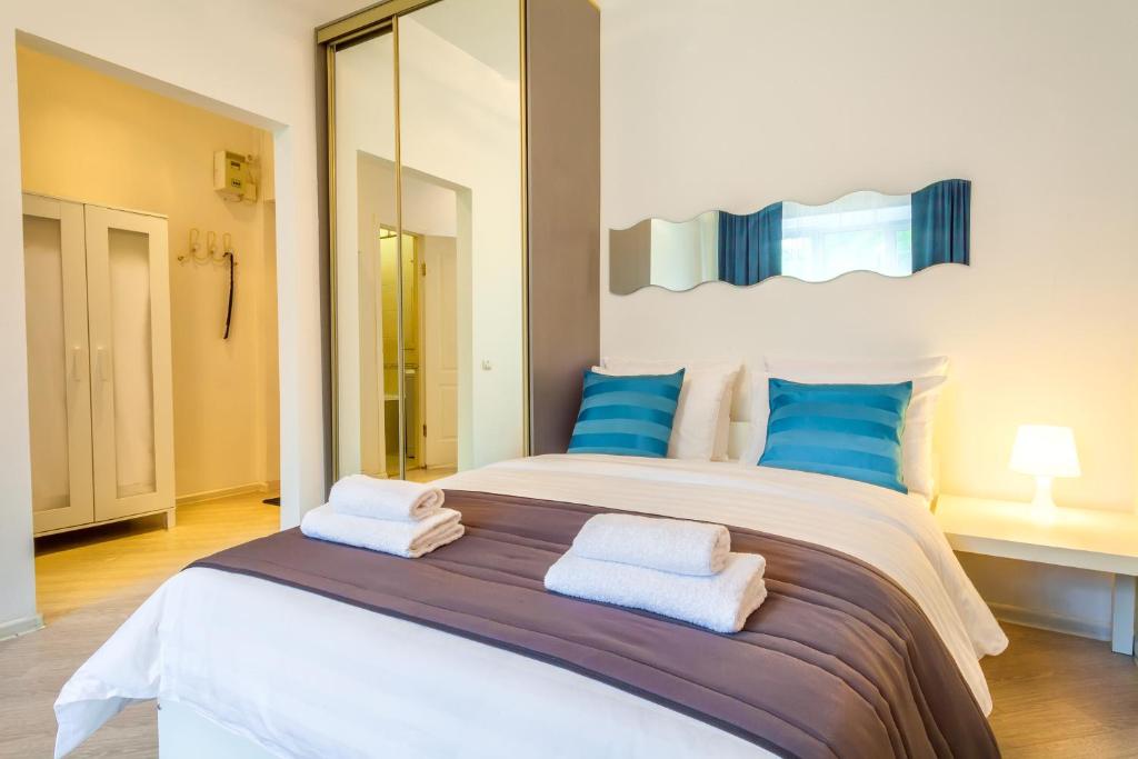 هتل لاکس آپارتمنتس - پراسپکت میرا - LuxApartments-Проспект Мира
