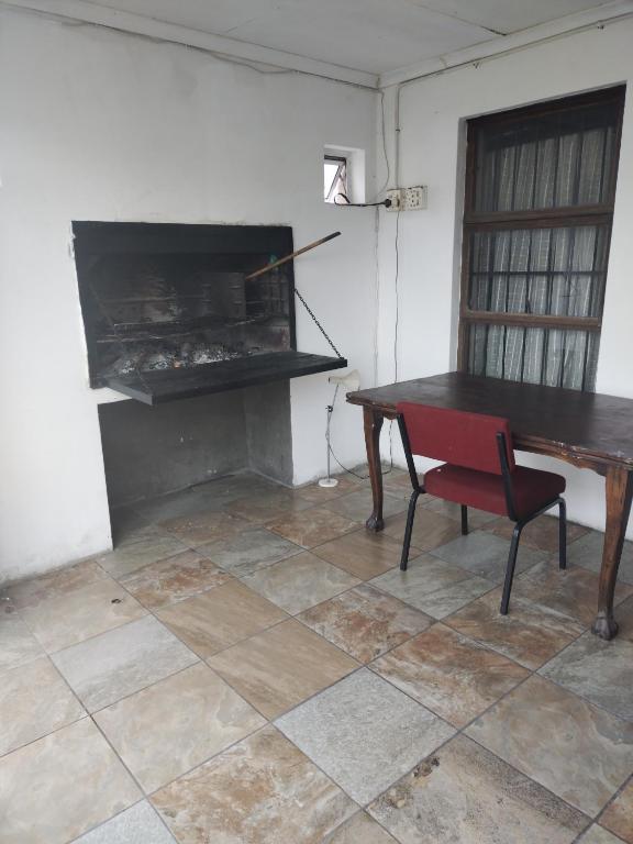 هتل لودینز گست هاوس، سلف کیترینگ - Ludinz Guest House, Self catering