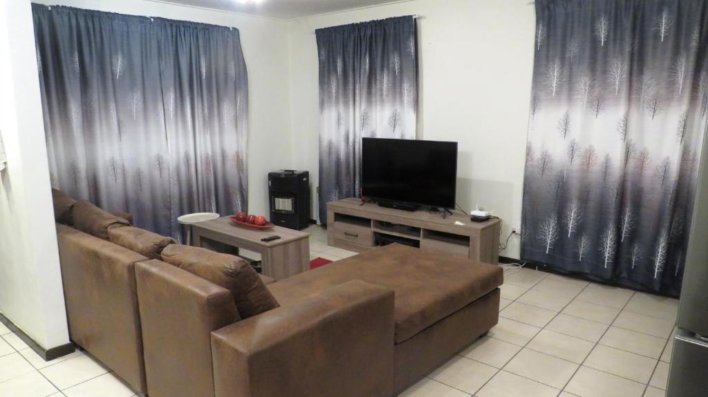 هتل کارنوستی 5 سلف کترینگ - Carnoustie 5 Self Catering