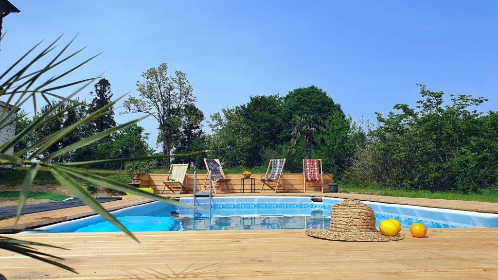 هتل ویلا ناتانبی - Villa Natanebi