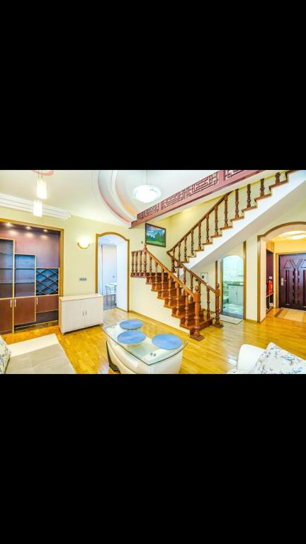 هتل پَردَیس هوم - Paradise home