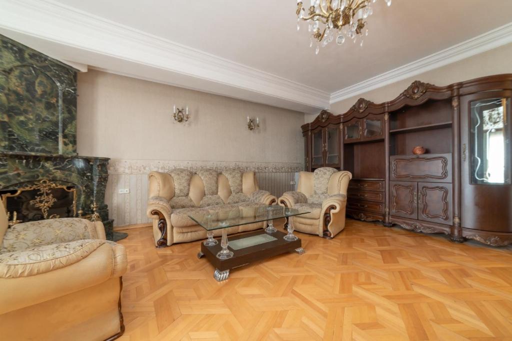 هتل آپارتمنت تیفلیس - Apartment Tiflis
