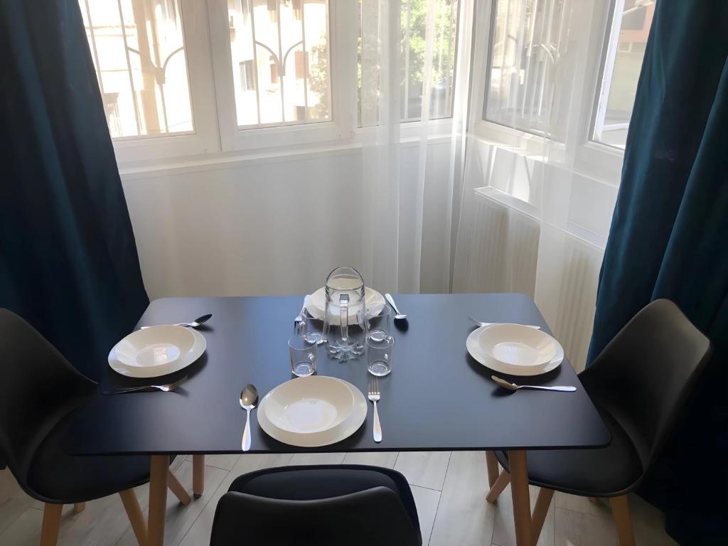 هتل وی‌آی‌پی آپارت ۶۹۰ قدیمی - VIP apart 690 old