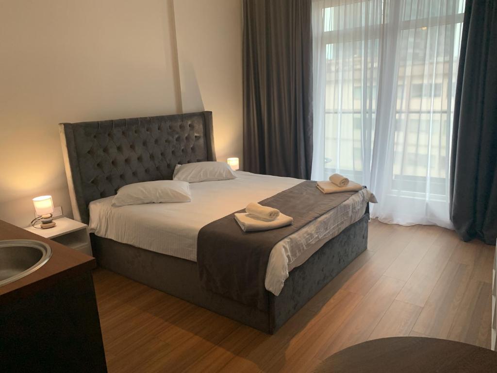 وایت سیلز آپارتهتل، باتومی - White Sails Aparthotel, Batumi