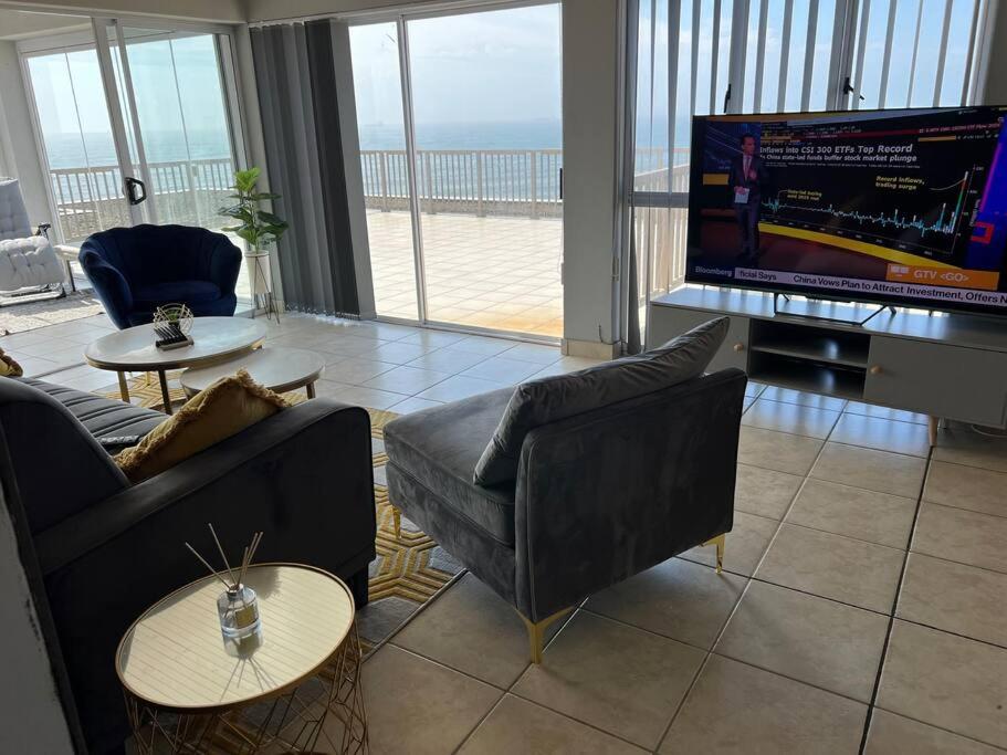 هتل ا کینتسنسشال ورک-رلاکس اسپیس - A quintessential work-relax space