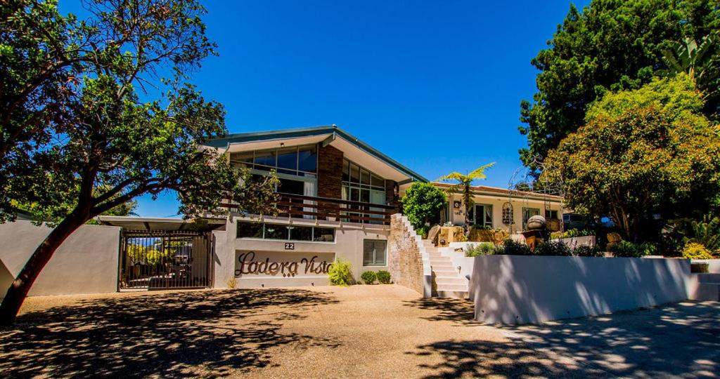 Ladera - Vista Self-catering Guesthouse