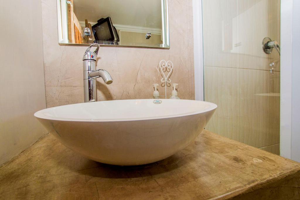 Ladera - Vista Self-catering Guesthouse