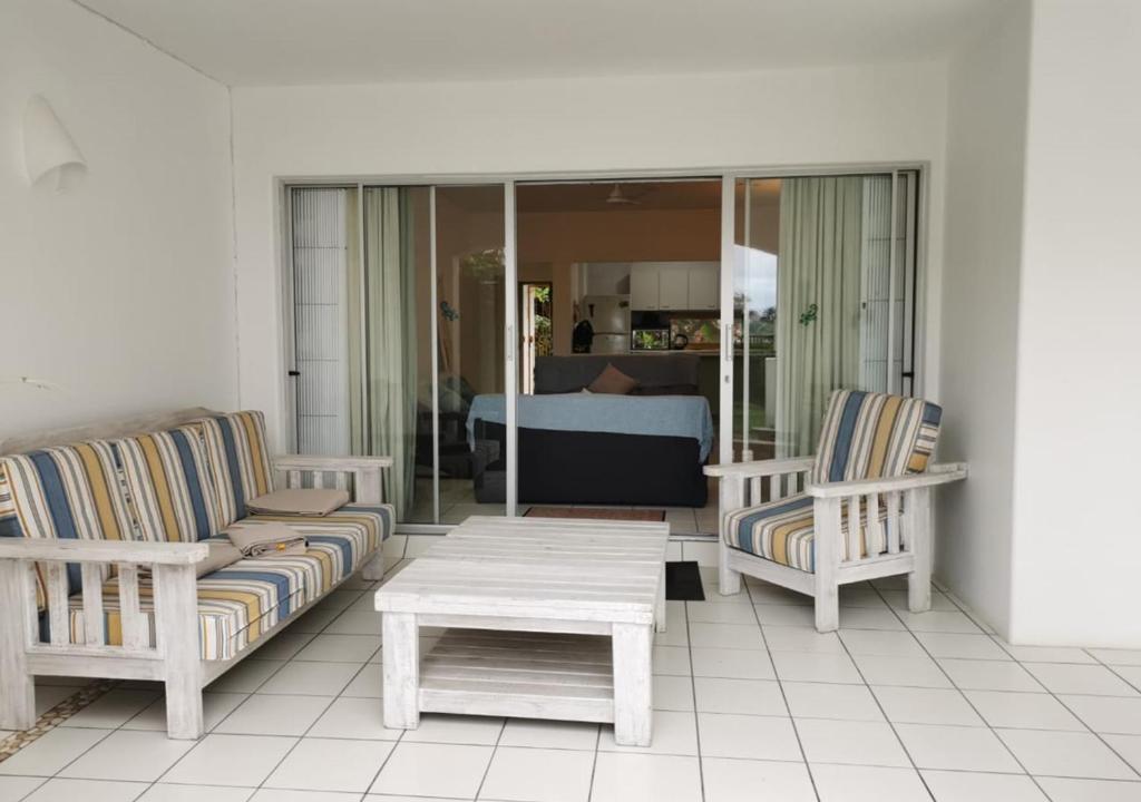 هتل سانتورینی بالیتو کالستی - 3 بستر 2 حمام یک چند قدم از ساحل - Santorini Ballito Kallisti- 3 Bedroom 2 bathroom a few steps from the Beach
