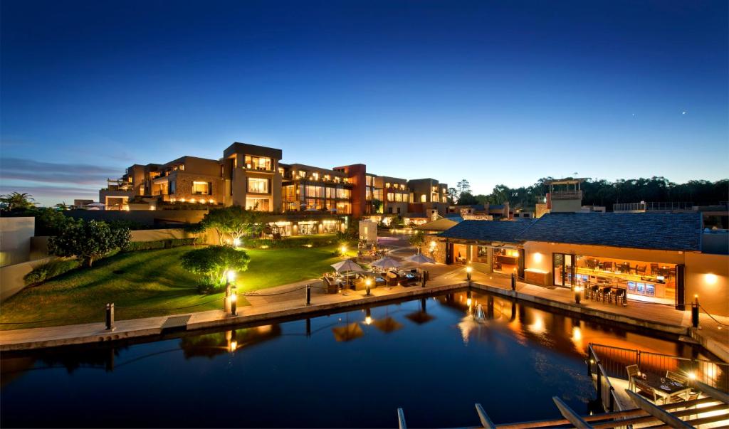 اوبای هتل گلف اند اسپا Oubaai Hotel Golf & Spa