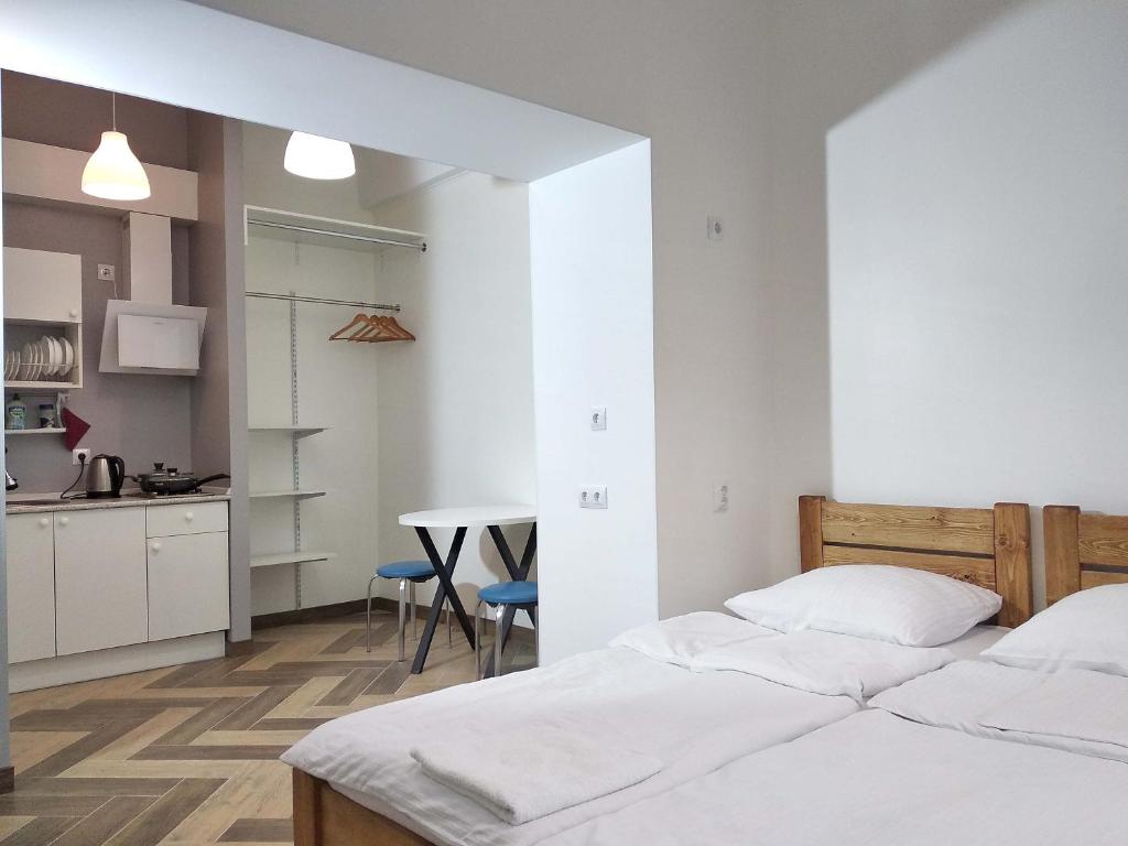 هتل آپارتمانز این کالی نین گراد سیتی سنتر - Apartments in Kaliningrad city center