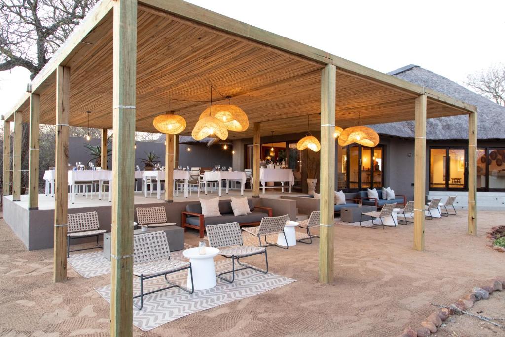 هتل آنمبزا بوتیک لاج اند اسپا - Unembeza Boutique Lodge & Spa