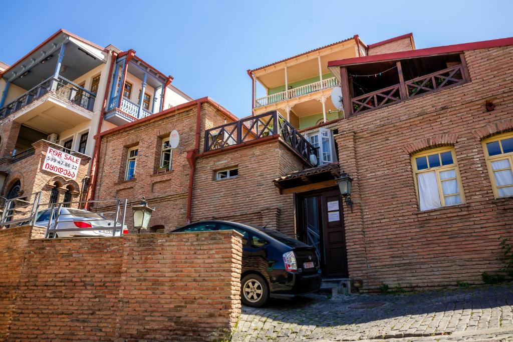 هتل آنزوری هاوس Anzori House