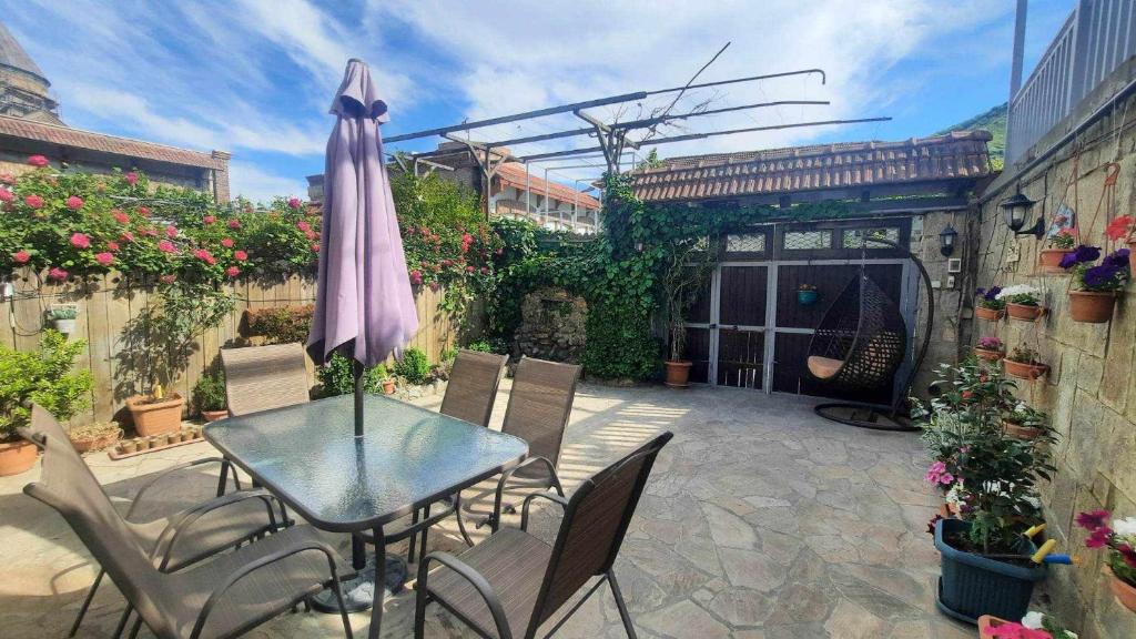 هتل ویلا سابا ویت تو بیدرومز - دستუმرو سابا VILLA SABA WITH TWO BEDROOMS- სასტუმრო საბა