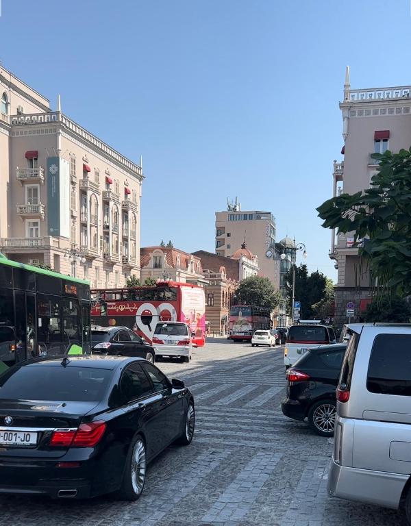 هتل آپارتمنت آن مرجانیشویلی 16 - Apartment on Marjanishvili 16